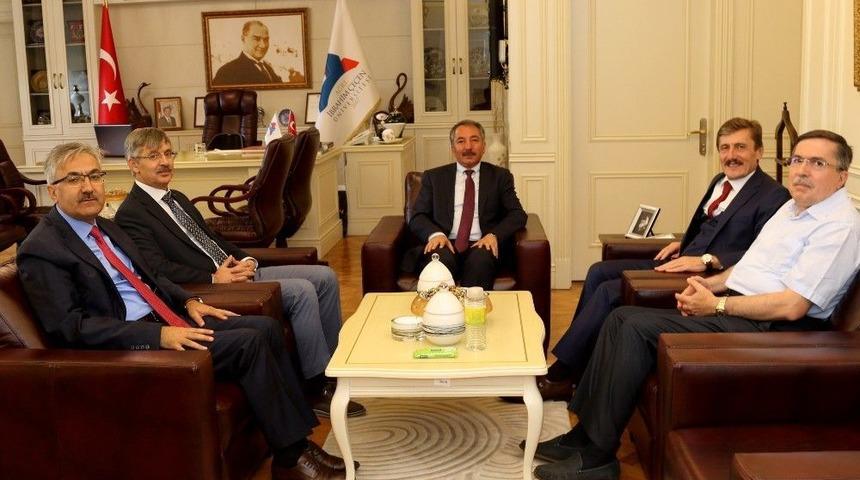 Rekt&ouml;r Karabulut&rsquo;a Ziyaretler Devam Ediyor