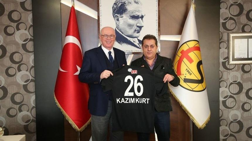 Başkan Kazım Kurt&rsquo;dan Eskişehirspor&rsquo;a Ve Yerel Spor Takımlarına Destek
