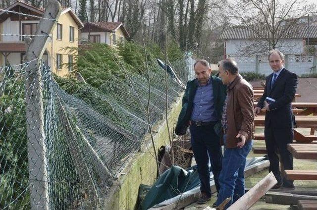 Başkan Üzülmez Fırtınada Hasar Gören Yerleri İnceledi