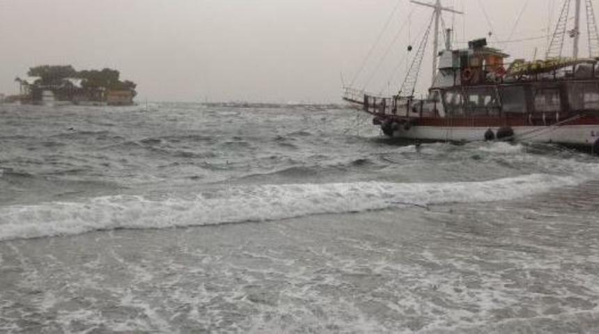 Lodos, Erdek'i De Vurdu