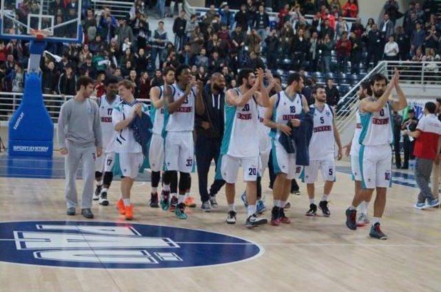 Sinpaş Denizli Basket Ilk Yarının Lideri