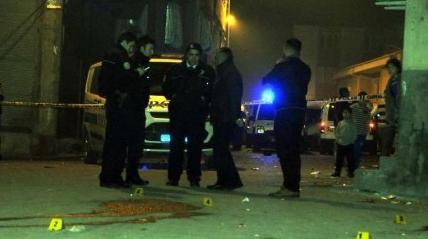 Gaziantep&rsquo;Te Komşu Kavgası: 2 Yaralı