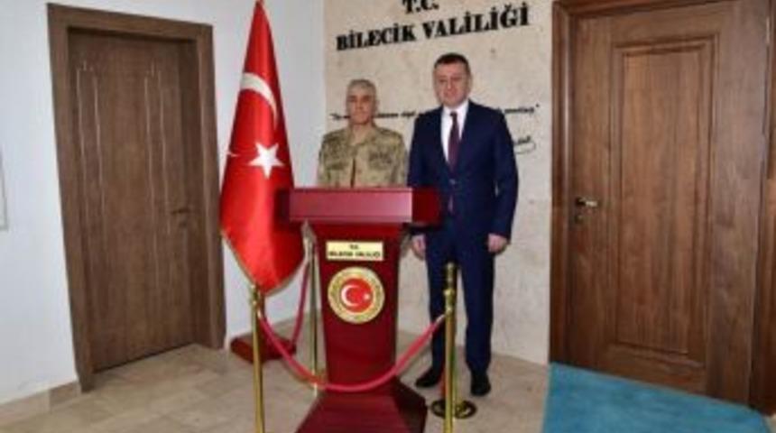 Jandarma Genel Komutanı Orgeneral &Ccedil;etin, Vali B&uuml;y&uuml;kakın İle Bir Araya Geldi