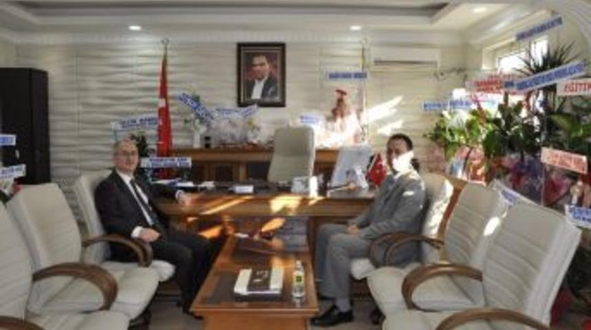 Kaymakam Yaman, İl&ccedil;e Mem M&uuml;d&uuml;r&uuml; &Ccedil;etinkaya&rsquo;yı Ziyaret Etti