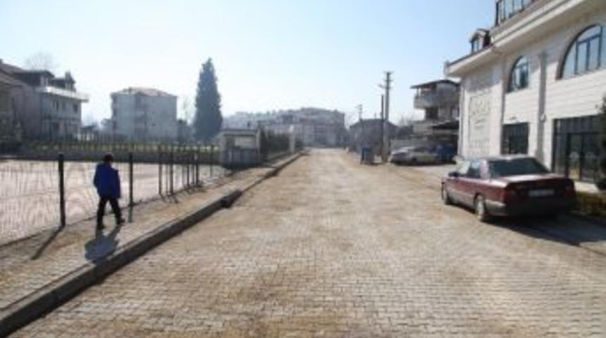 Başiskele&rsquo;de Sokaklar Ve Kaldırımlar Yenileniyor