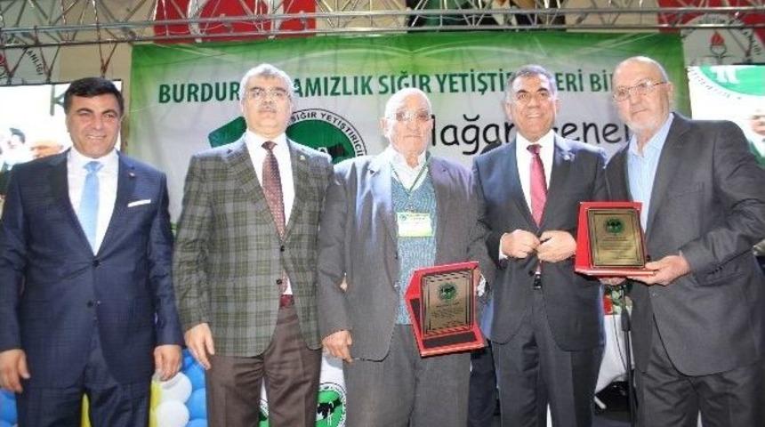 Burdur Damızlık Sığır Yetiştiriciler Birliği Kongresini Tamamladı