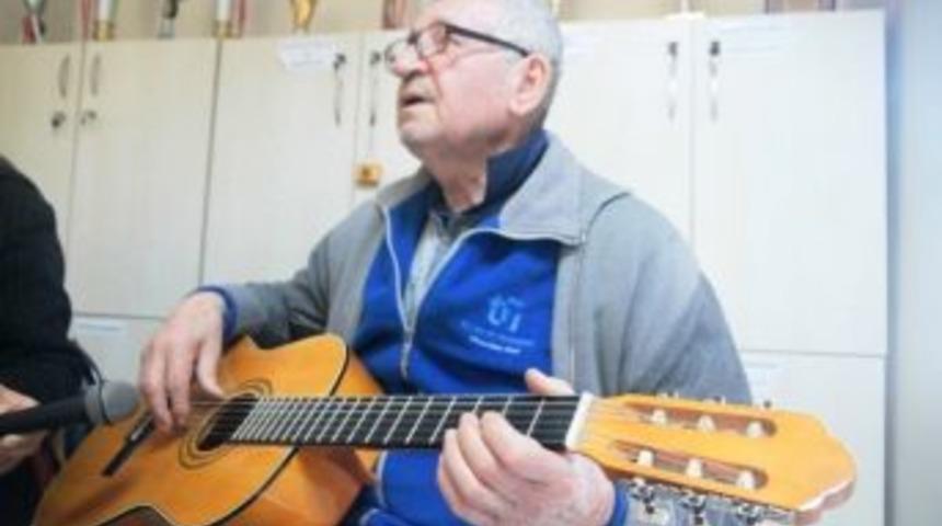 Ko-mek Her Yaştan İnsana Hizmet Veriyor