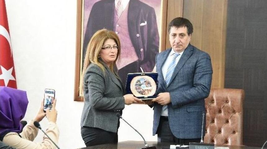 Kadın Girişimciler Vali Küçük’ü Ziyaret Etti