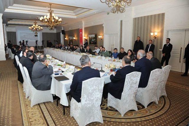 Vali Zorluoğlu, 2018 Yılı Projelerini A&ccedil;ıkladı 2