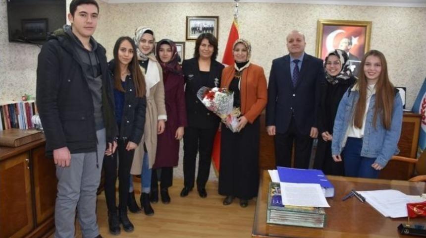 İbn-i Sina Mesleki Ve Teknik Anadolu Lisesi&rsquo;nden İl Milli Eğitim M&uuml;d&uuml;r&uuml; Durmuş&rsquo;a Ziyaret