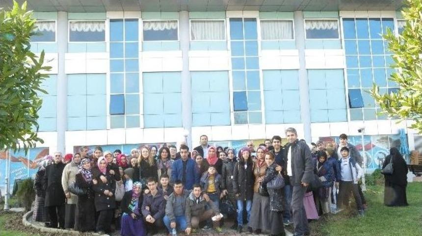 Engelliler Dolphinarium&rsquo;da Eğlendi