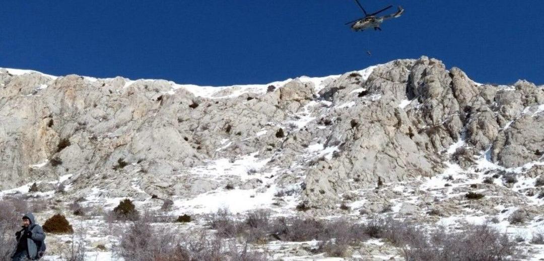 Dağda Mahsur Kalan 8 Kişi Kurtarıldı