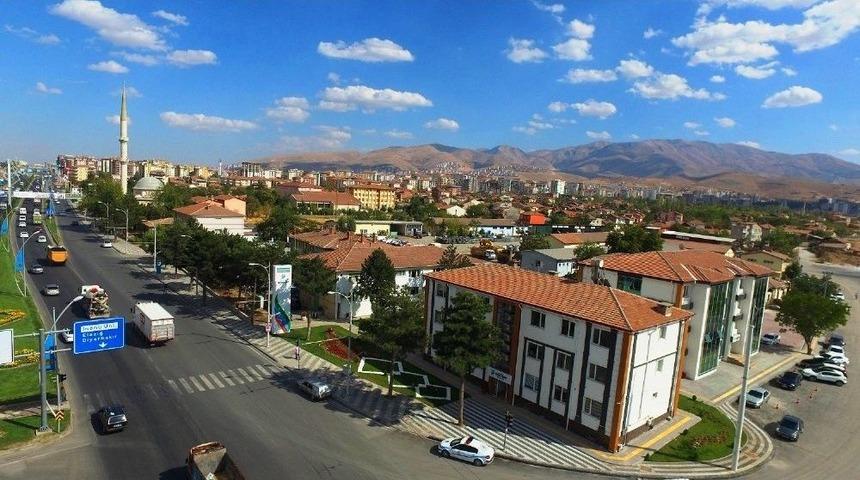 Yeşilyurt 311 Bin 764 Kişi İle Malatya&rsquo;nın En B&uuml;y&uuml;k İl&ccedil;esi Oldu
