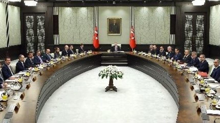 Cumhurbaşkanlığı Sarayı&rsquo;nda Bakanlar Kurulu Toplantısı Başladı