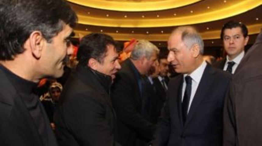 Bakan Ala&rsquo;dan Eski Başkana Sıcak İlgi