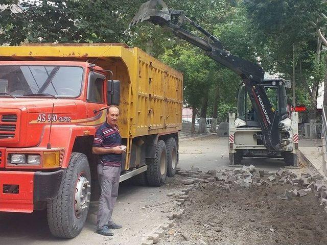 Turizm Köyünde Alt Yapı Çalışması Başladı