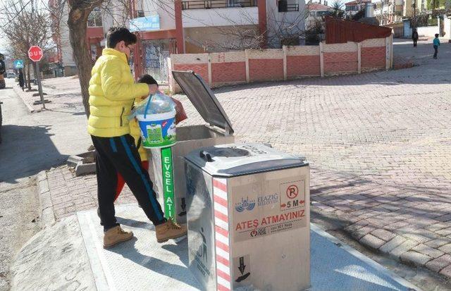 Elazığ’da Yer Altı Çöp Konteynerleri Yaygınlaşıyor