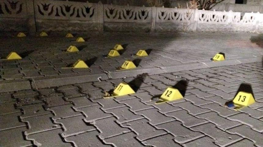 Husumeti Olduğu İşadamının Otomobil Ve İnşaatına 23 El Ateş Etti