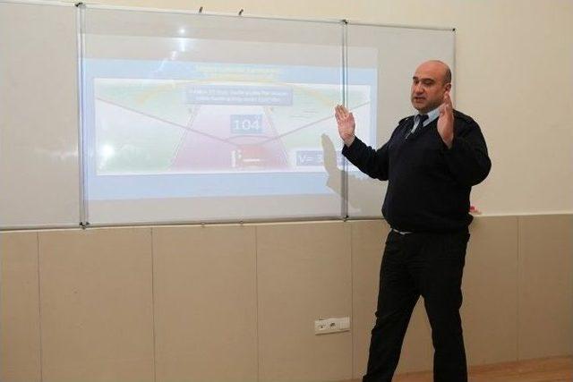 “trafik Kuralları Ve Uygulamaları” Konulu Seminer