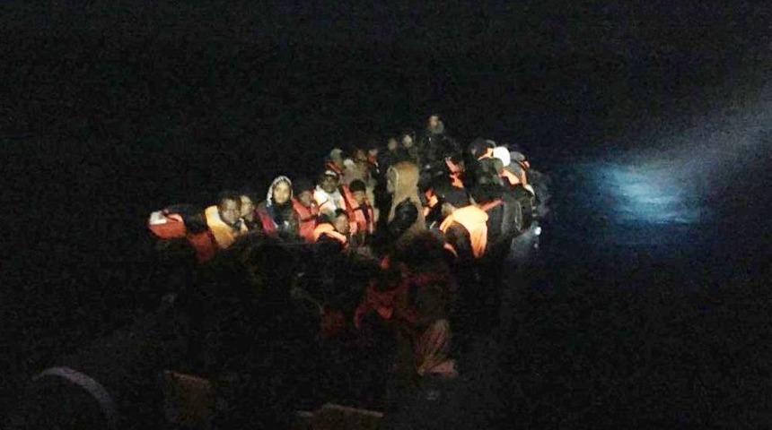 Yunan Adalarına Ka&ccedil;maya &Ccedil;alışan 105 G&ouml;&ccedil;men Yakalandı