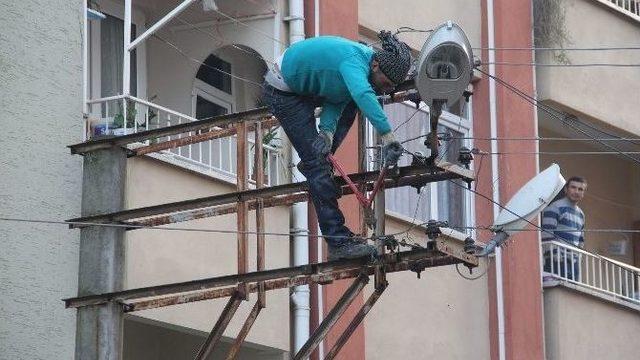 Akrobat Gibi İşçi