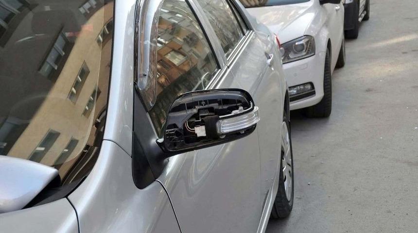 Sarhoş Gen&ccedil; 10 Araca Zarar Verdi