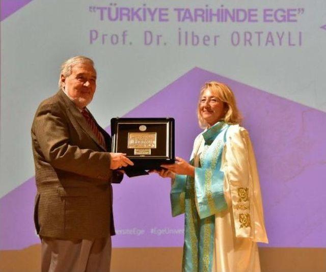 Ege Üniversitesi'nde Ilk Dersi İlber Ortaylı Verdi