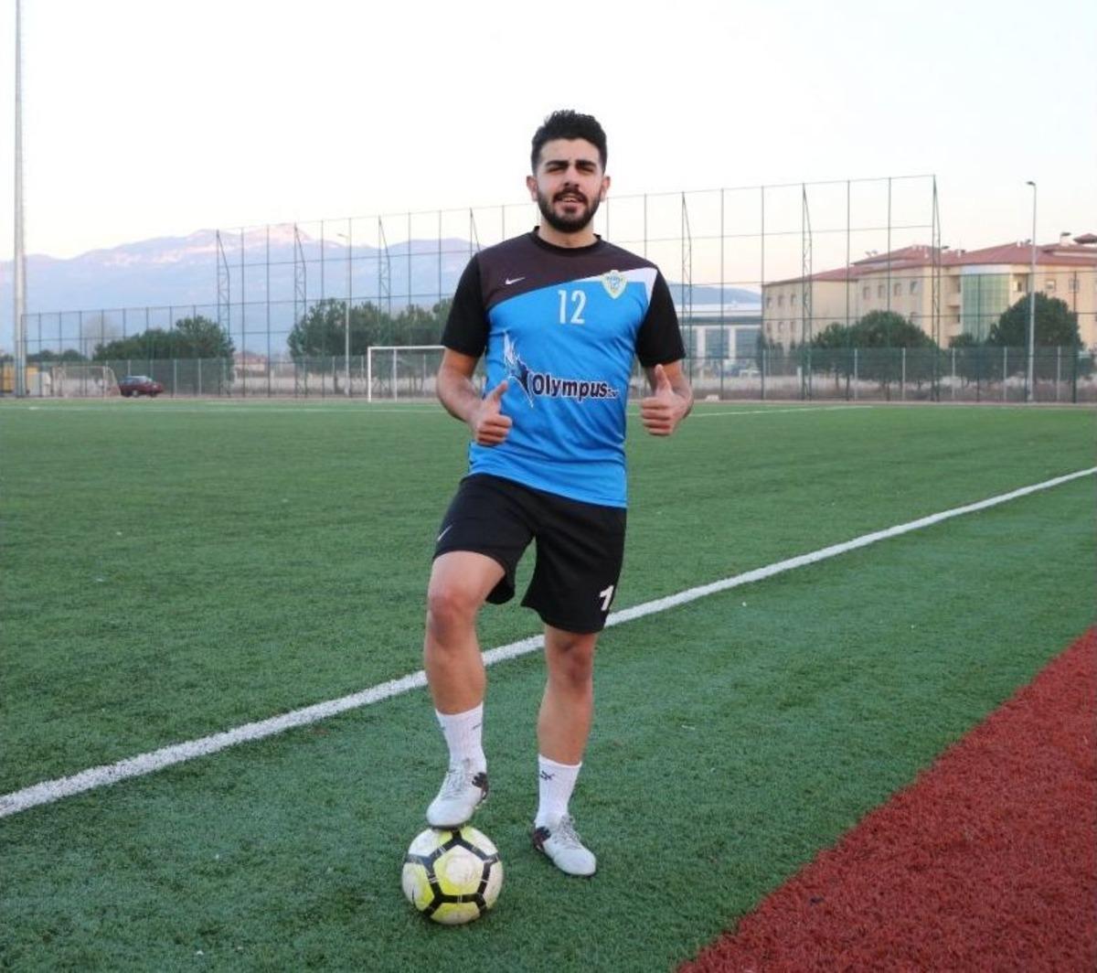 Takım Arkadaşları Onu &lsquo;bitcoin&rsquo; &Ouml;mer Diye &Ccedil;ağırıyor