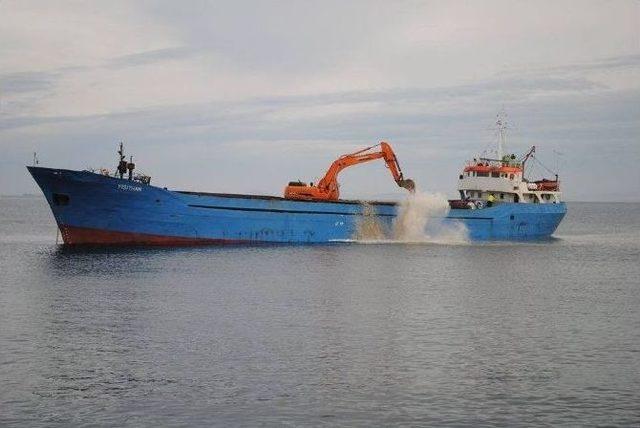 Özel Haber - Çınarcık Sahili Dolduruluyor 1