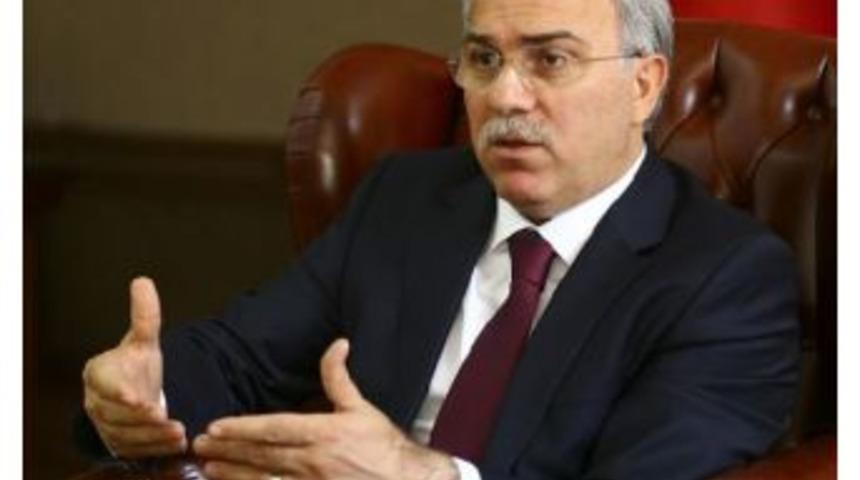 Toki Başkanı Turan: İnşaat Sekt&ouml;r&uuml;ne G&ouml;z&uuml;m&uuml;z Gibi Bakmalıyız