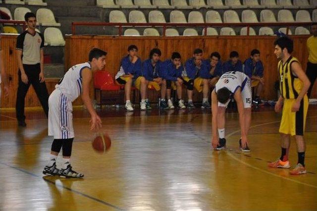 Samsun Final Okulları Yarı Finale Çıktı