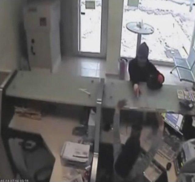 150 G&uuml;venlik Kamerası İzlenerek Kıskıvrak Yakalandı 1