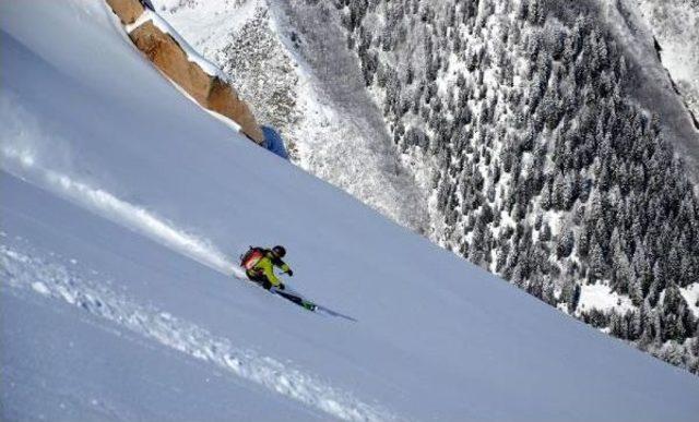 Kaçkarlar'da Heliski Sezonu Başlıyor