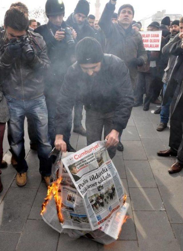 Sivas'ta Cumhuriyet Gazetesi Protestosu