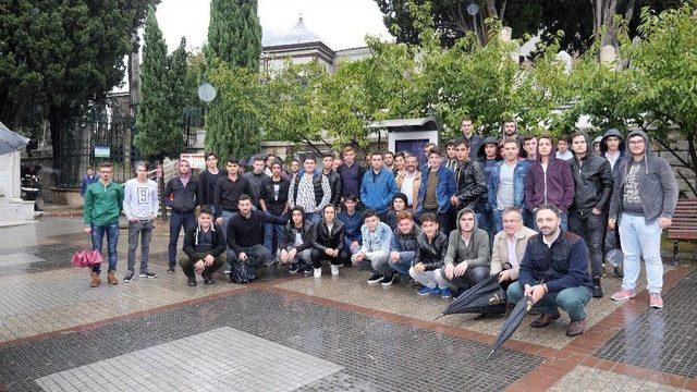 Başiskele Belediyesi Gen&ccedil;leri Bursa İle Buluşturdu 1