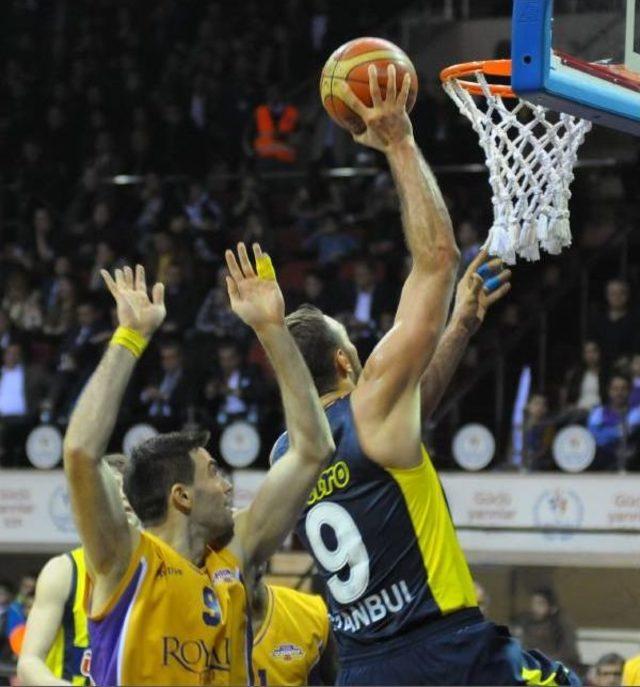 Royal Halı Gaziantep-Fenerbahçe Ülker: 59-71