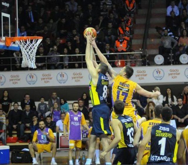 Royal Halı Gaziantep-Fenerbahçe Ülker: 59-71