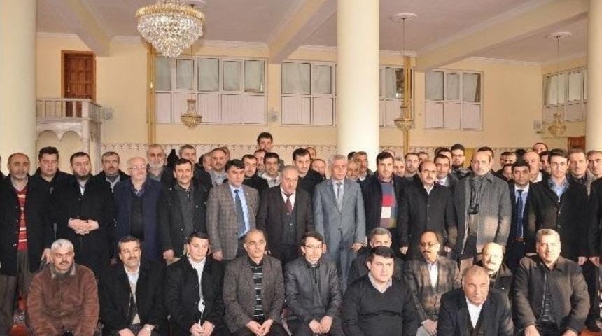 Elbistan&rsquo;da Başarılı İmam-hatiplere Plaket