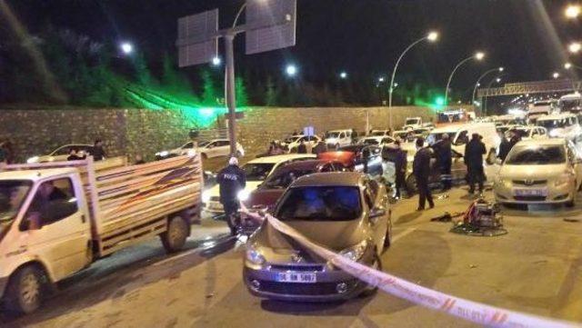 Başkent'te Zincirleme Trafik Kazası: 12 Yaralı