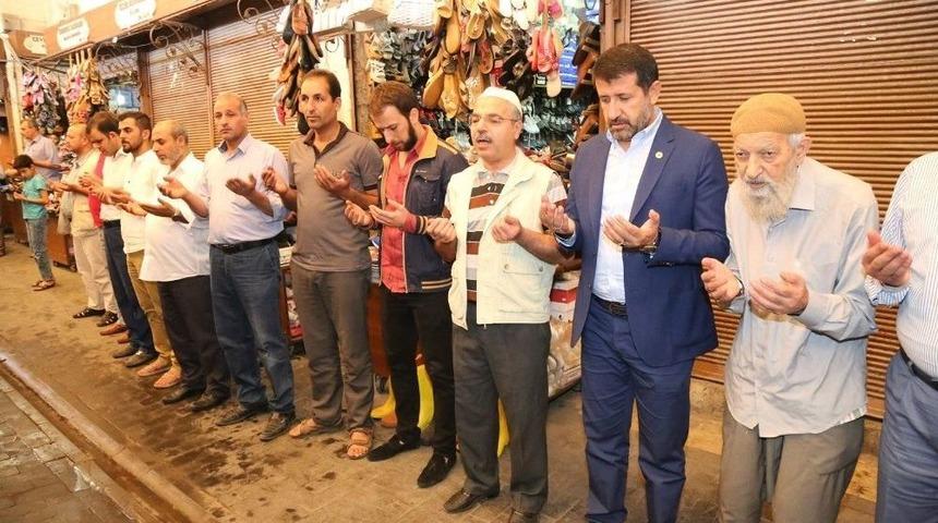 Başkan Ekinci Esnafla Birlikte Dua Etti