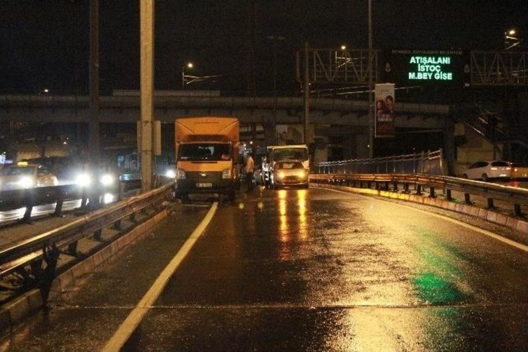 Bayrampaşa Alt Ge&ccedil;idini Su Bastı