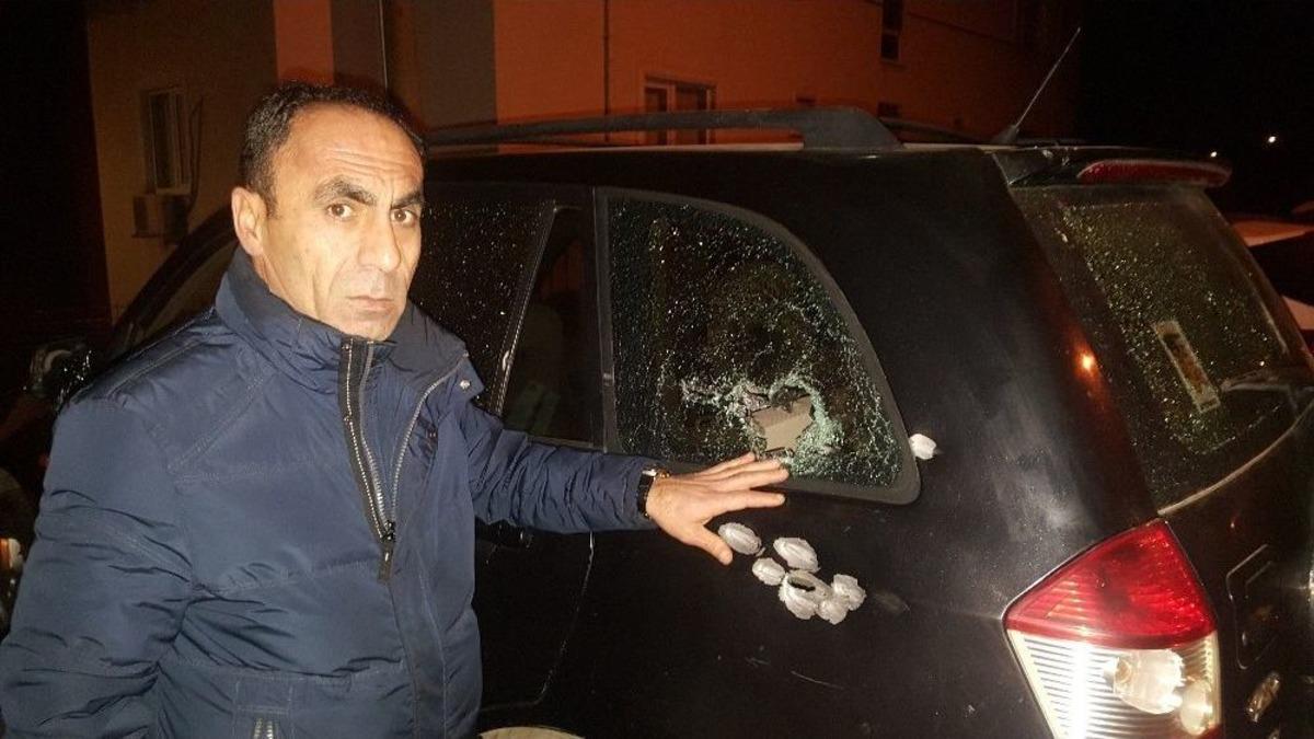 Pendik&rsquo;te İş Adamının Aracına Kurşun Yağmuru