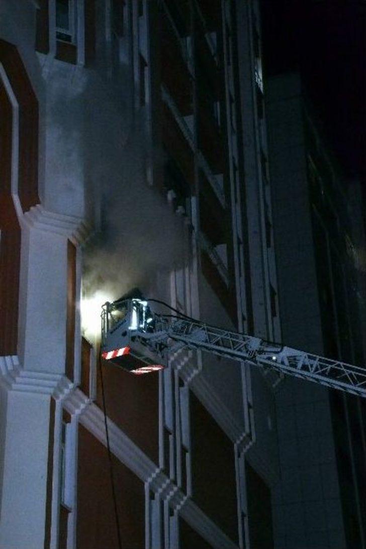 Kayseri’de İş Merkezinde Yangın G4