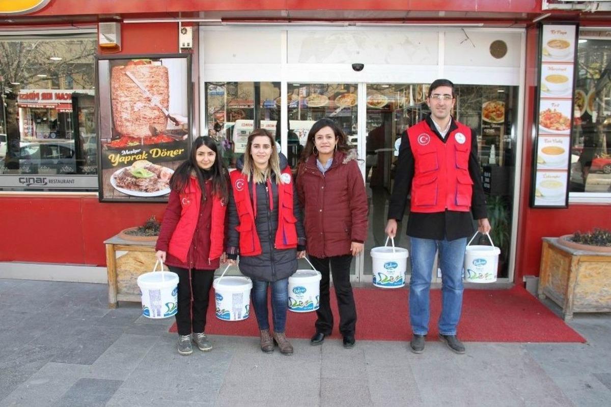 Erzincan&rsquo;da Yaban Hayatı İ&ccedil;in Doğaya Yiyecek Bırakıldı