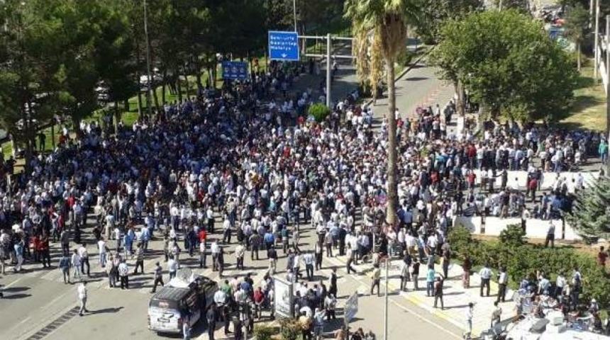 Adıyaman'da T&uuml;t&uuml;n Protestosu