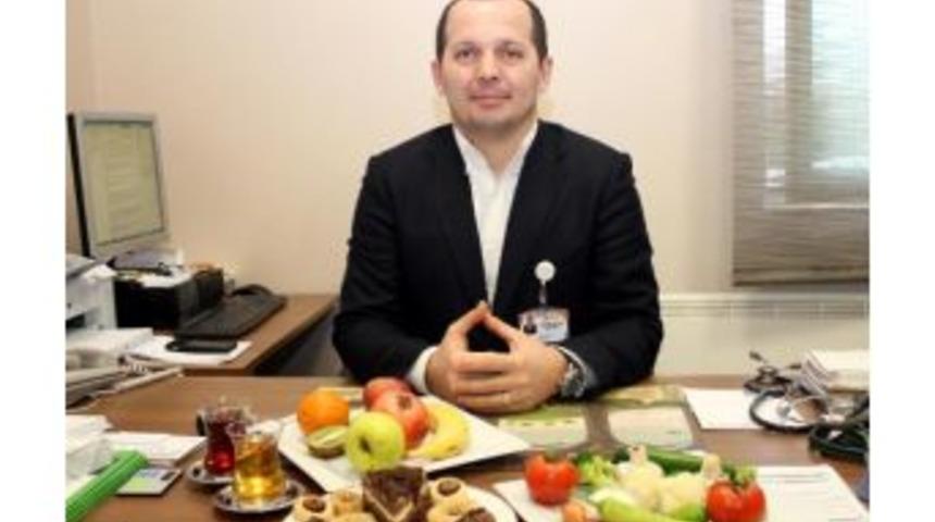 Do&ccedil;. Dr. G&ouml;r&uuml;ml&uuml;: Kansere Dost Ve D&uuml;şman Yiyeceklere Dikkat