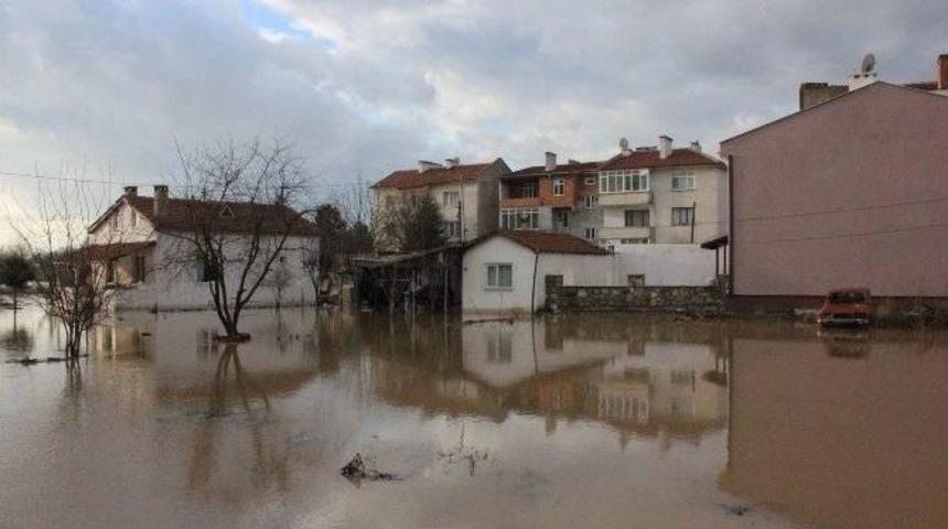 Edirne&rsquo;de Sel Suları Karaağa&ccedil; Mahallesi&rsquo;ne Ulaştı