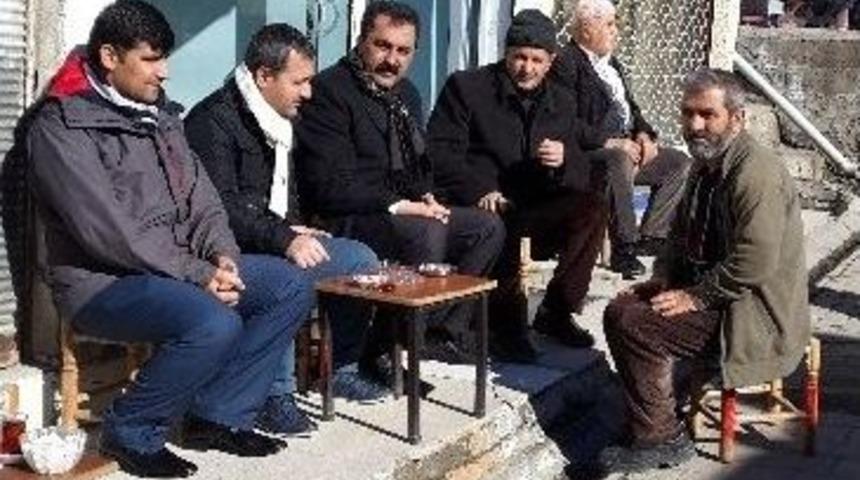 Eşbaşkan Dinar Esnafı Ziyaret Etti