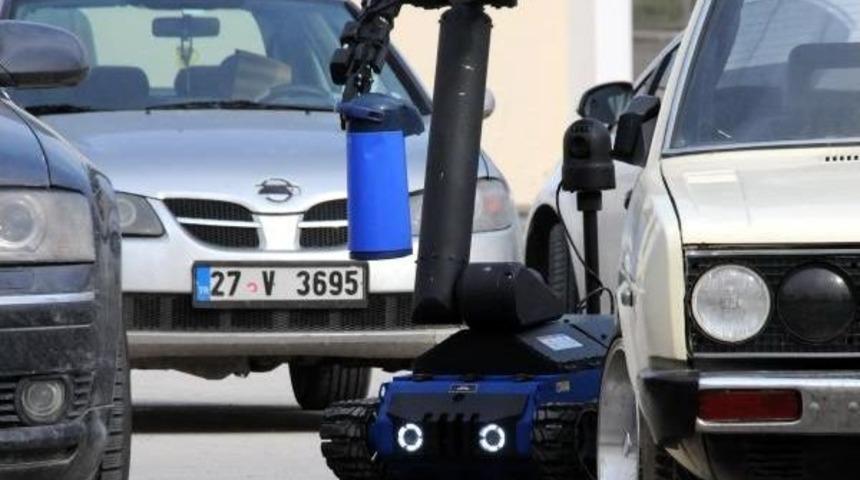 Otoparka Bırakılan Termos, Bomba Paniğine Yol A&ccedil;tı