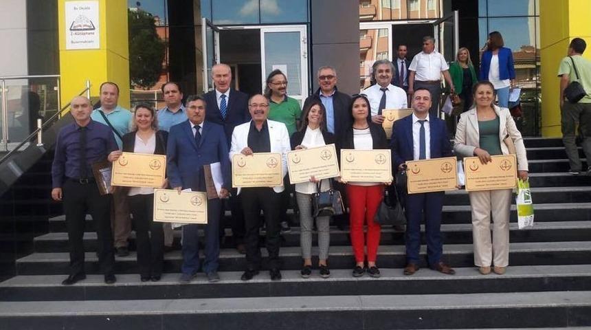 Edremit&rsquo;te Beyaz Bayraklı Okul Sayısı 37&rsquo;ye Y&uuml;kseldi